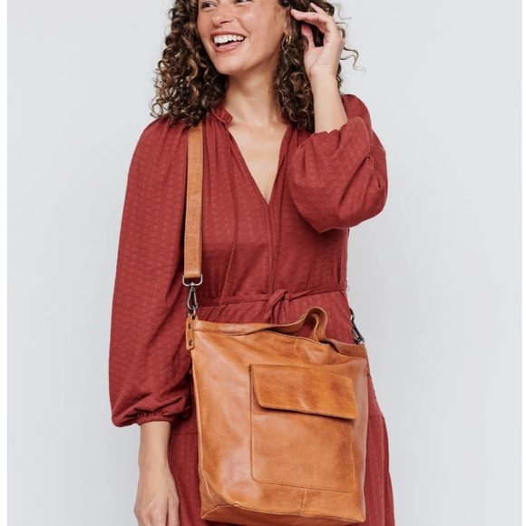 Latico Leathers Bianca Leather Crossbody Bag Smokey Denim Color - Picture 8 of 8